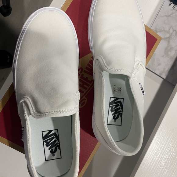 Brand New Vans - Picture 6 of 6